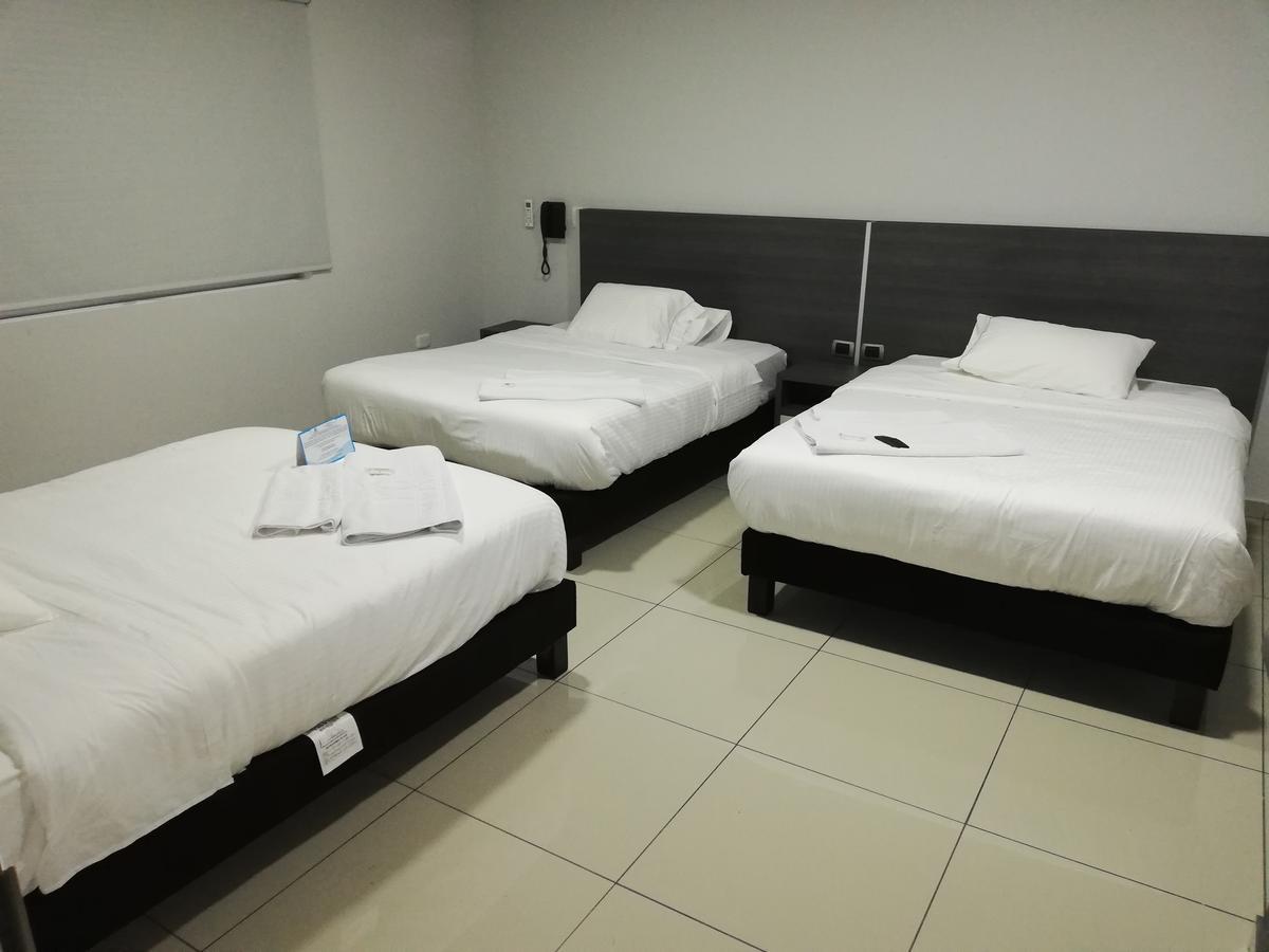 Hotel Doral Inn อีบาเก ภายนอก รูปภาพ